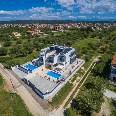 Oasis 빌라 Sukošan